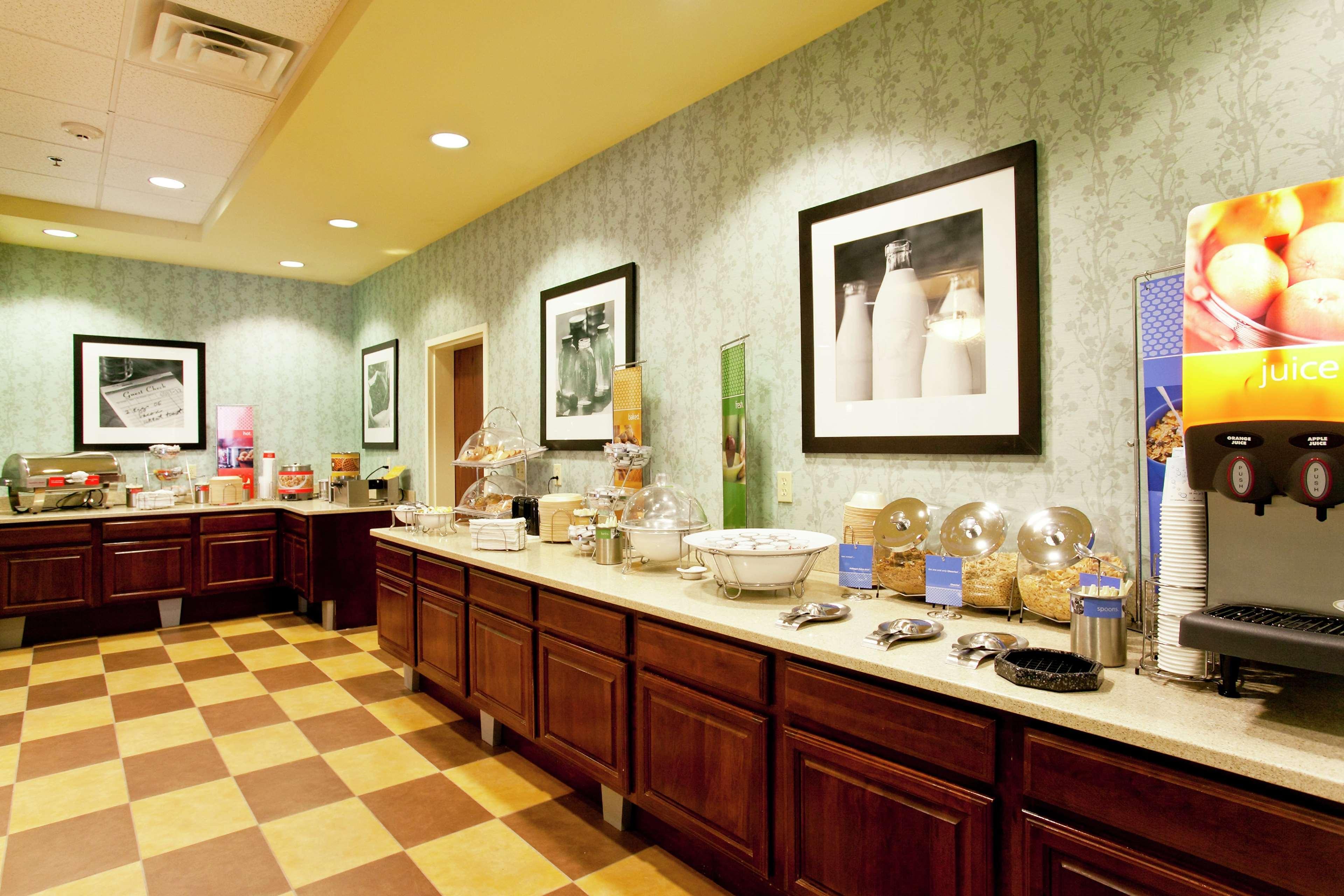 Hampton Inn Inwood Екстер'єр фото